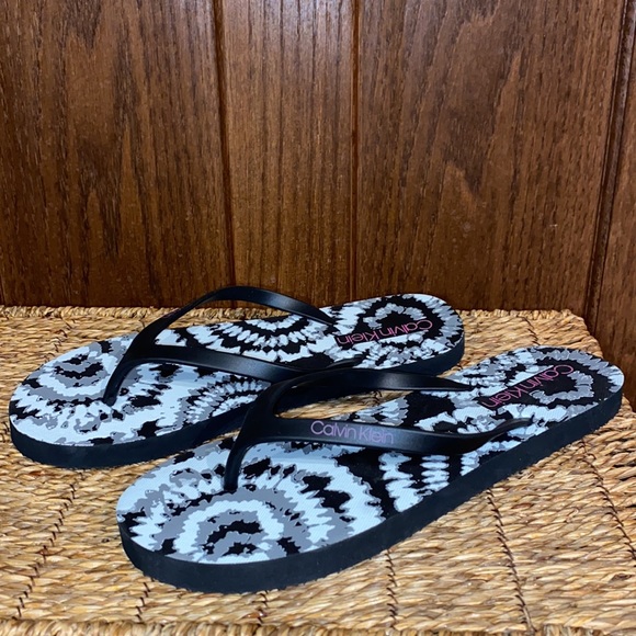 Calvin Klein Sarmine Sandal Black/Pink Logo - Picture 3 of 10